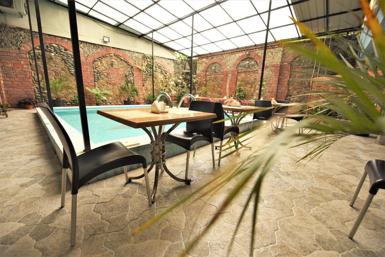 Kazbegi Hotel باتومي المظهر الخارجي الصورة